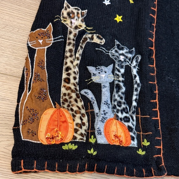 Vintage Cat Themed Black Knit Vest - Picture 2 of 7